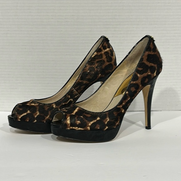 Michael Kors York Platform Cheetah Natural Haircalf Open Toe Pump Size 8 - Picture 1 of 14